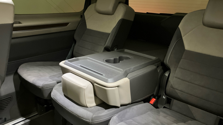 Volkswagen Multivan 2.0 TDI Style 5dr LWB DSG Diesel Estate